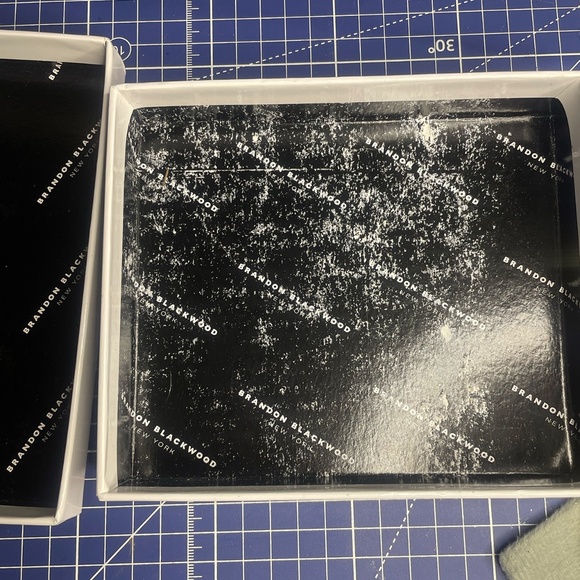 Brandon blackwood Bamboo B Card Holder in dark brown - Picture 3 of 4